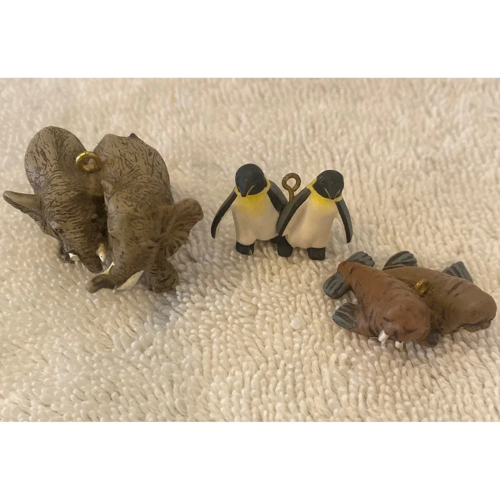 Hallmark 1994 Noahs Ark Keepsake Ornament Set with 9 Animal Pairs Vintage